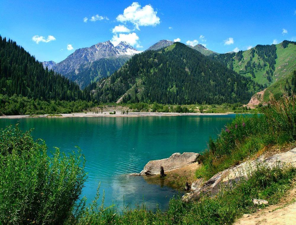 Уютный Ночлег Иссыкские Курганы Rahat Exterior foto